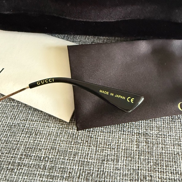 NEW Gucci Women's Gold Frame Sunglasses GG Monogram Lenses GG0414S - Picture 7 of 9